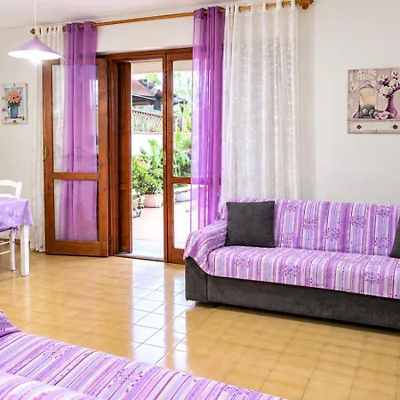 דירה Purple House - Arboriamar Platamona סורסו